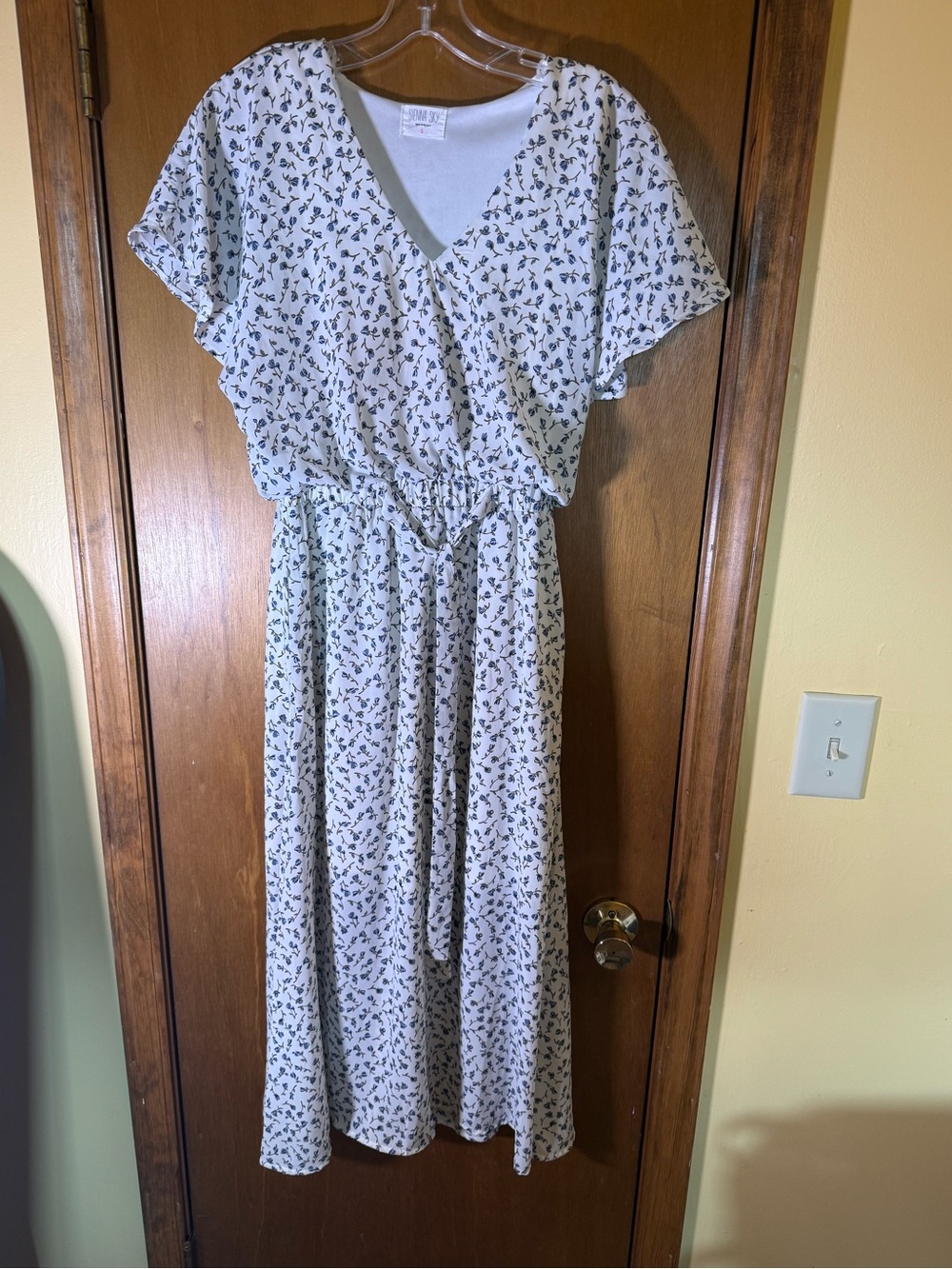 Sienna Sky White Midi Dress with Black Floral Print - Picture 3 of 10